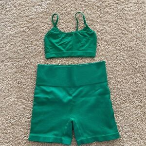 Colsie Emerald Green Activewear Set